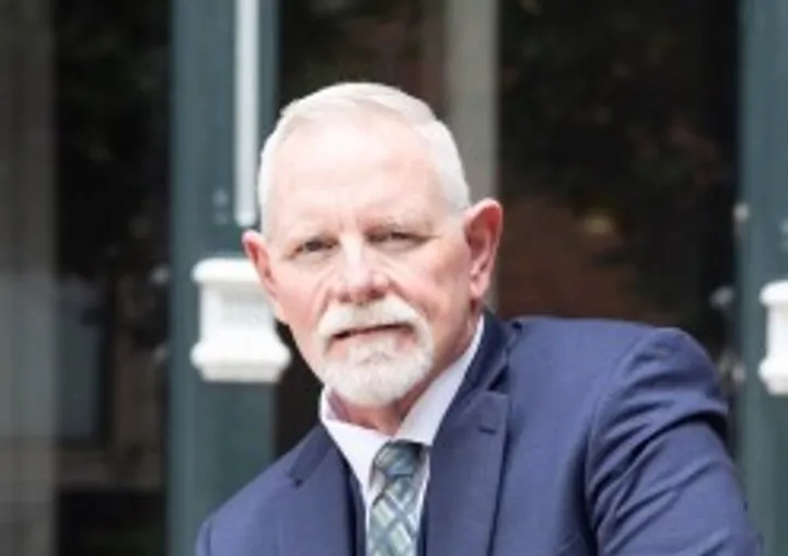 Kenneth Gumbiner